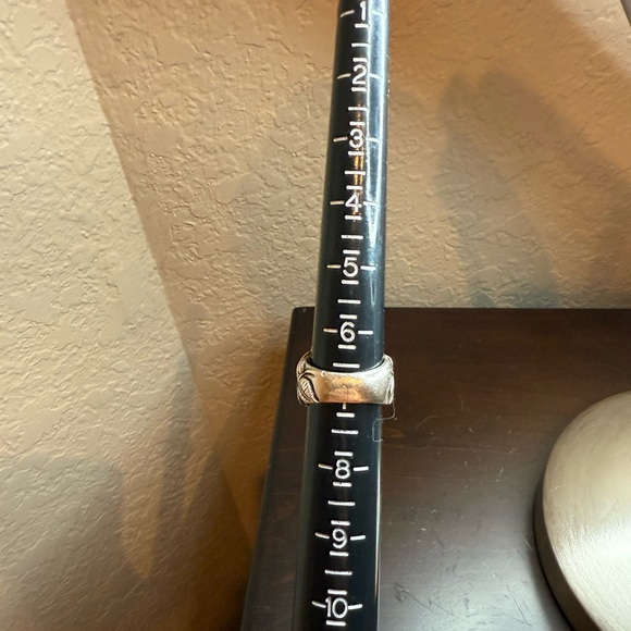 The Great Frog Rose Ring - Picture 2 of 5